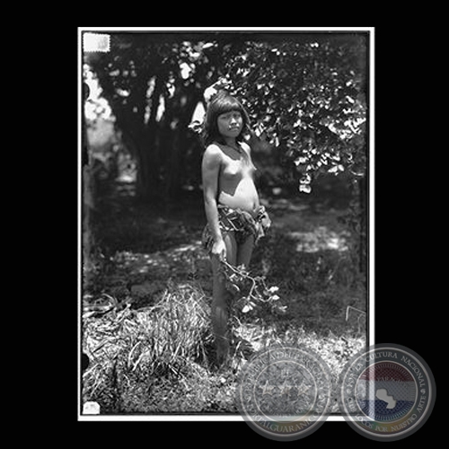 MUCHACHA DE LA TRIBU CHAMACOCO